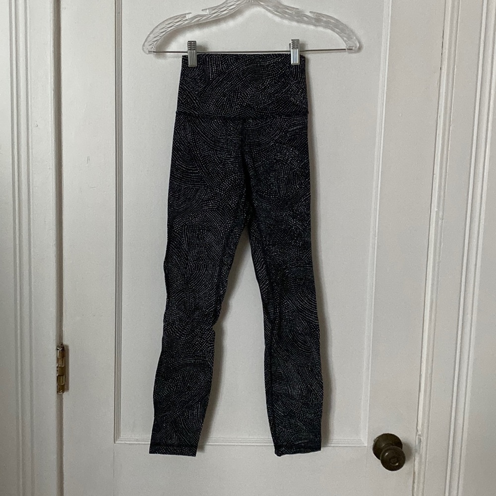 LULULEMON/ align 25”